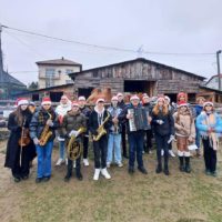 Młodzieżowy zespół "Mazureczek"