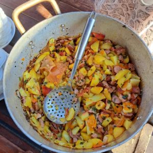 Święto Pieczonego Ziemniaka w Racławicach – smak, muzyka i wspólne biesiadowanie