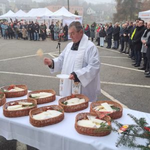 Spotkanie Opłatkowe przy Żywej Szopce w Jerzmanowicach